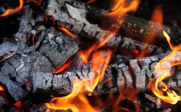 Czerwony żar i ogień płomienie zbliżenie royalty Darmowe zdjęcie - Zdjęcie, obraz