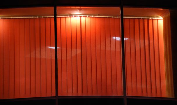 Ночное окно кафе
 - Фото, изображение