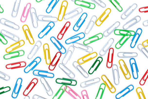 Набор разноцветных скрепок для бумаги
 - Фото, изображение