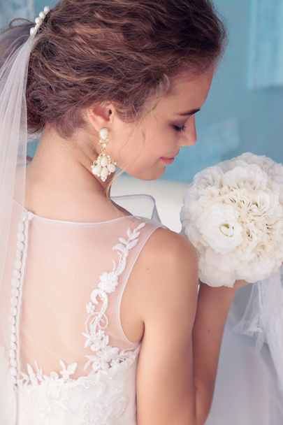 beautiful young bride in wedding dress   - Zdjęcie, obraz