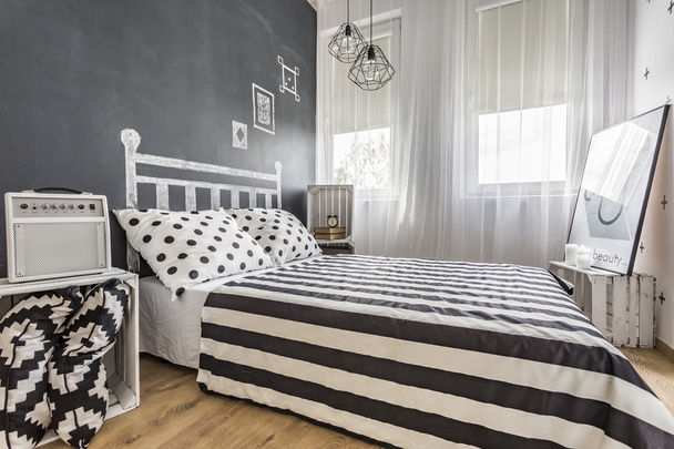 Dormitorio con idea de pared de pizarra
 - Foto, imagen