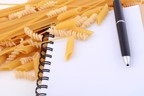 blank notepad with pasta - Photo, Image