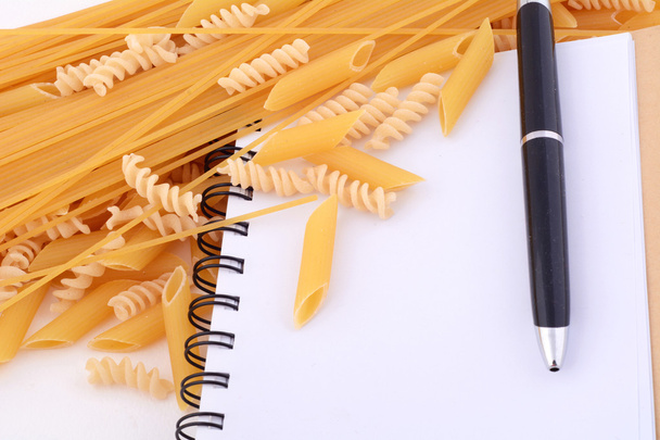 blank notepad with pasta - Photo, Image
