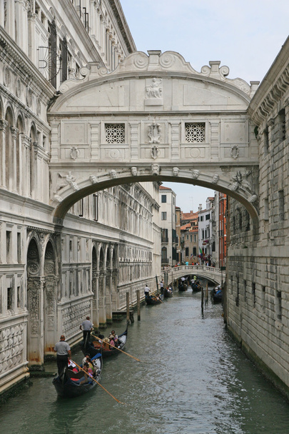 Famoso puente de suspiros en Venecia
 - Foto, imagen