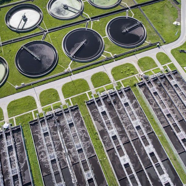 vista aerea dell'impianto di trattamento delle acque reflue in Polonia. - Foto, immagini