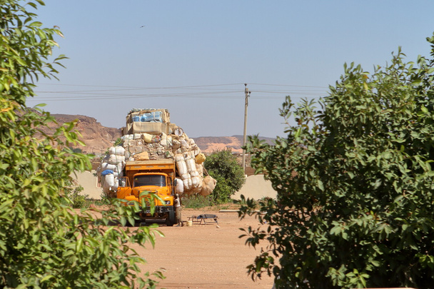 Goederenvervoer in Soedan in Afrika - Foto, afbeelding