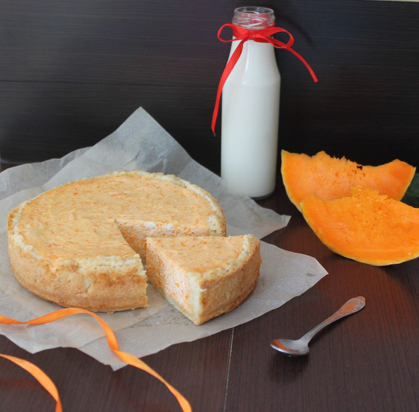 Tarta de queso con crema de calabaza
 - Foto, imagen