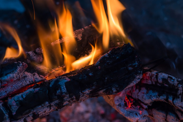 burning embers closeup - Fotoğraf, Görsel