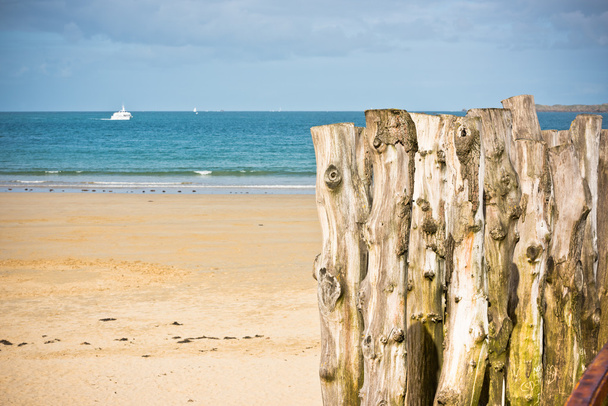 Dalgakıranlar Fransa sahil üzerinde - Fotoğraf, Görsel
