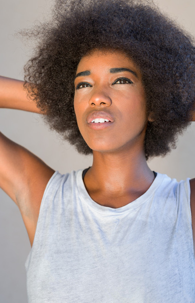 african american girl z fryzura afro - Zdjęcie, obraz