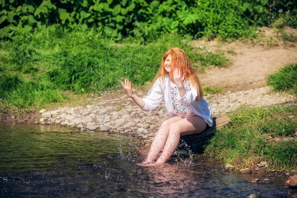 rural red-haired girl  - Fotografie, Obrázek