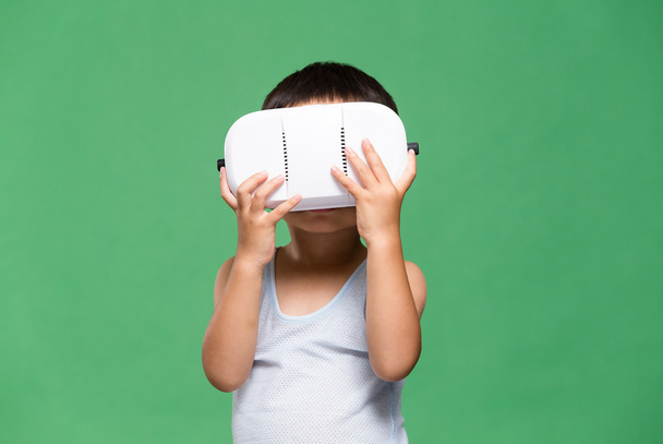 little boy with virtual reality headset - Foto, Imagem