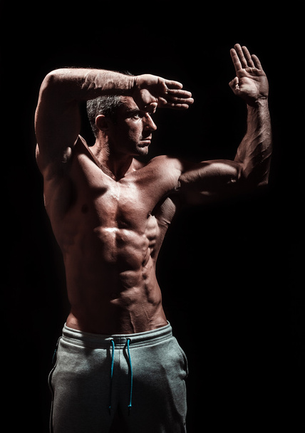 Handsome muscular bodybuilder  - Fotografie, Obrázek