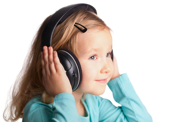 Little girl in headphones - Φωτογραφία, εικόνα