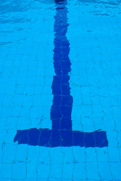 Вода в басейні
 - Фото, зображення