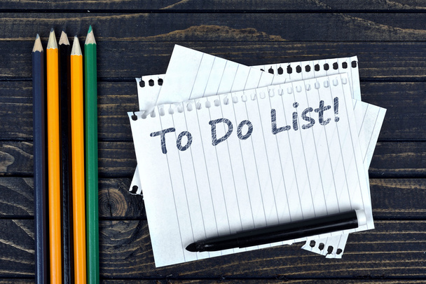 To do list on notepad and office tools - Foto, imagen