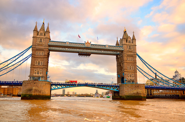 Тауэрский мост в Лондоне, Великобритания - Фото, изображение