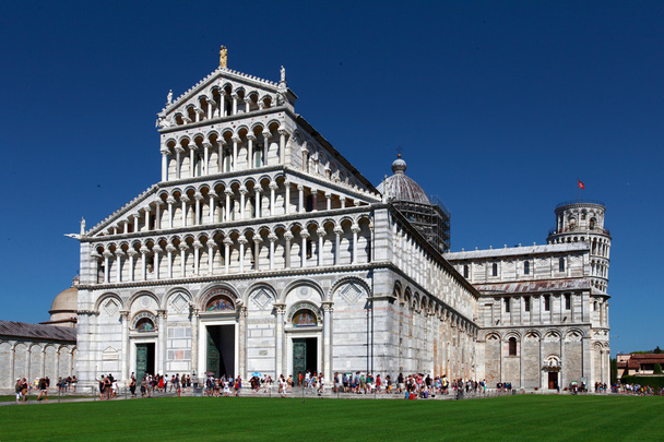 Baptisterio de Pisa a
 - Foto, Imagen
