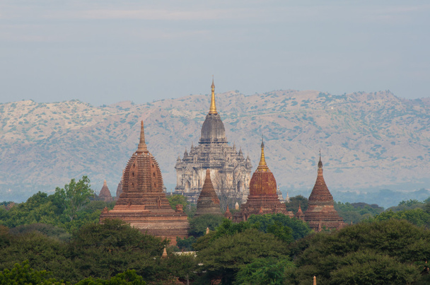 Долина Баган (языческая), Мандалай, Мьянма
 - Фото, изображение