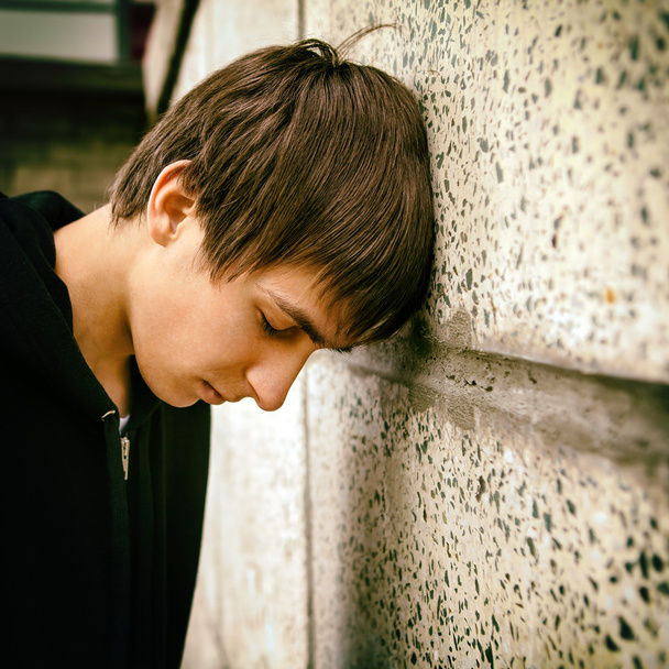 smutny nastolatek odkryty - Zdjęcie, obraz
