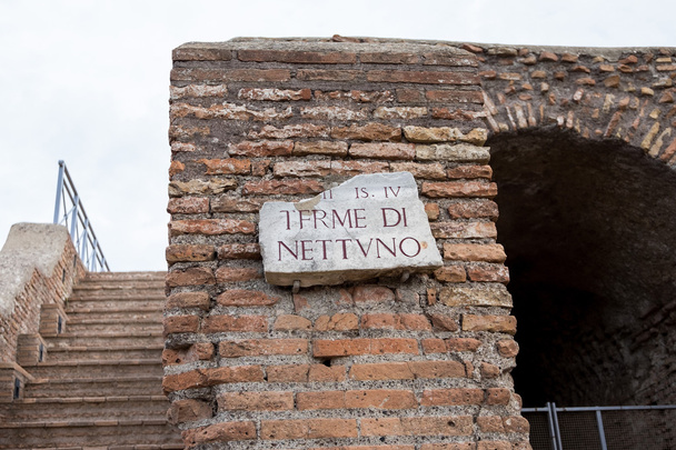 Terme Ostia sitesi ve kalıntılar - Fotoğraf, Görsel