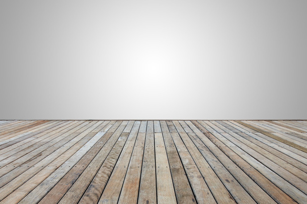 Planchers ou terrasses en bois isolés sur un espace gris vierge pour desi
 - Photo, image