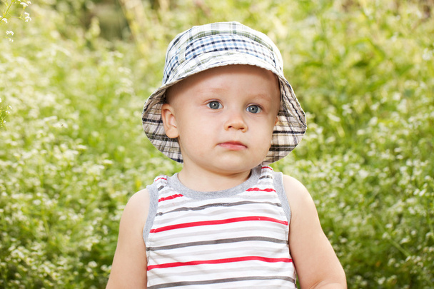 Charming babe in striped t-shirt - Valokuva, kuva