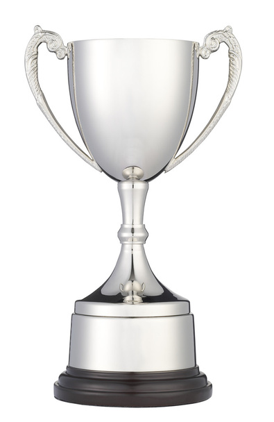 Zilveren trofee cup geïsoleerd op wit met uitknippad - Foto, afbeelding