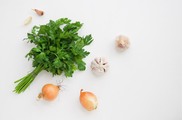 parsley, onions and garlic - Фото, зображення