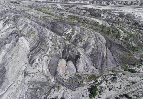 Mina de carbón en Polonia. Tierra destruida. Vista desde arriba
. - Foto, imagen