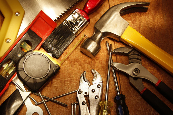 Διάφορα εργαλεία εργασίας σε ξύλο - Φωτογραφία, εικόνα
