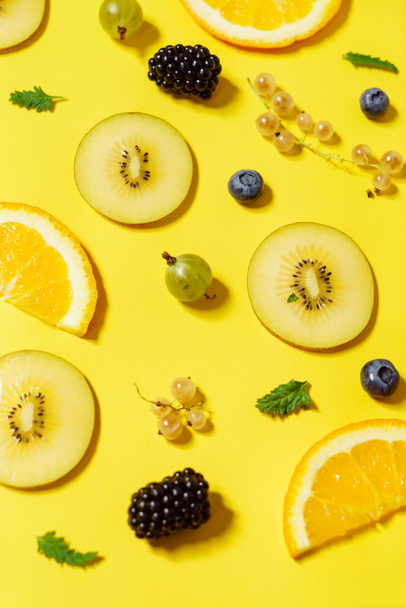 Colorful fruits background - Photo, Image