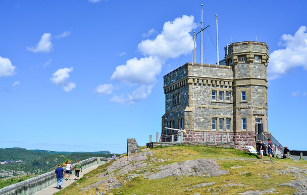 Signal Hill en el día de verano. Sitio histórico nacional canadiense en St John 's Newfoundland, Canadá
.  - Foto, imagen