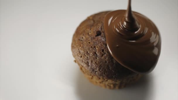 Warm chocolate pour on cake - Video, Çekim