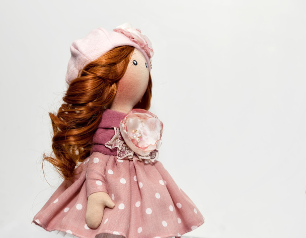 Muñeca de recuerdo hecha a mano con cabello natural
 - Foto, Imagen