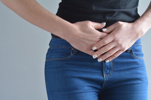 Woman stomach pain - Foto, imagen