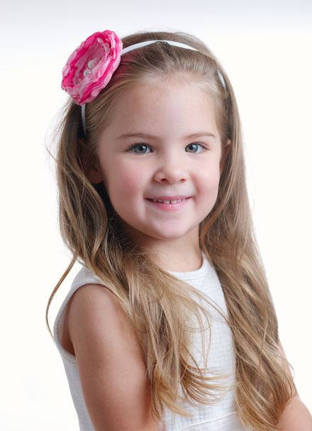 young beautiful girl with long hair - Valokuva, kuva
