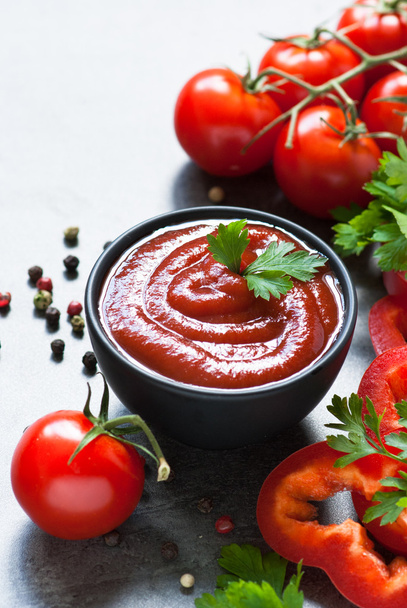 Tomatenketchup-Sauce - Foto, Bild