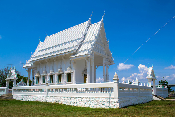 weiße Kirche, wat laem sing, chanthaburi, thailand - Foto, Bild