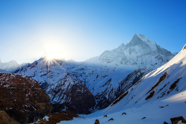 Beautiful landscape of Himalayas mountains - Foto, afbeelding