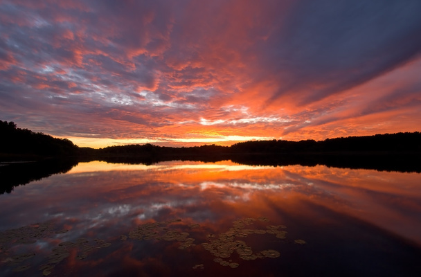 Δυτική Λίμνη ηλιοβασίλεμα - Φωτογραφία, εικόνα