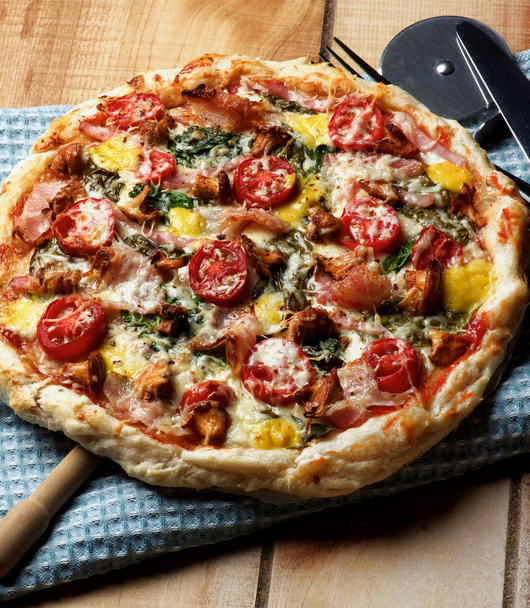 Délicieux champignons Pizza
 - Photo, image