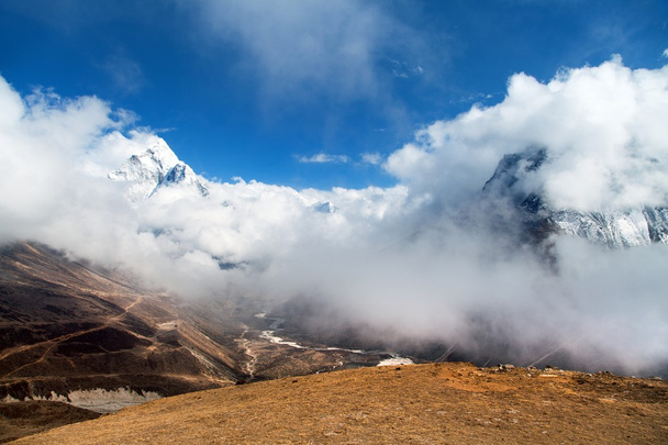 Mount Ama Dablam within clouds - Zdjęcie, obraz