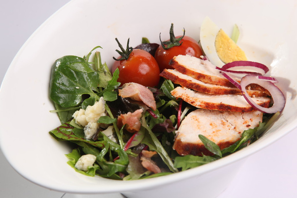 warm Salad with chicken breast and Bacon - Photo, Image