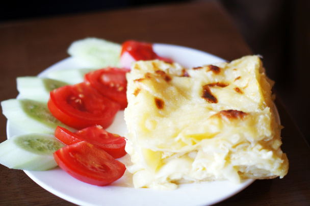 Georgian dish: achma khachapuri with summer vegetables - Photo, Image
