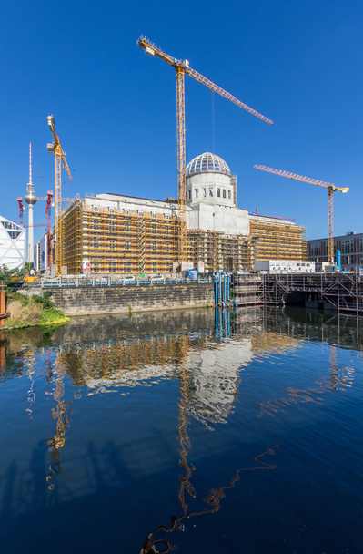 Berlim, Alemanha - 6 de setembro de 2016: Reconstrução do Palácio de Berlim (Stadtschloss) / Palácio da Cidade de Berlim
. - Foto, Imagem