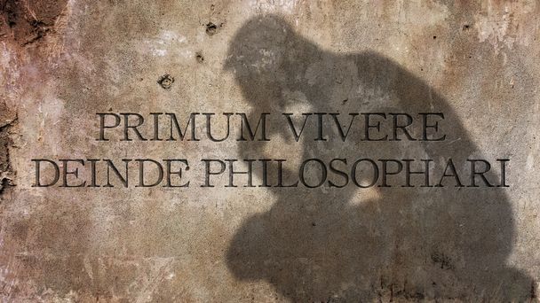 PRIMUM vivere Дейнди philosophari. - Фото, изображение