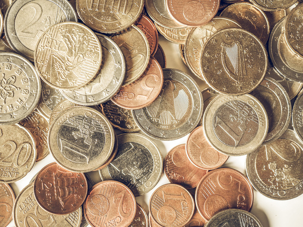 Винтажные монеты евро
 - Фото, изображение