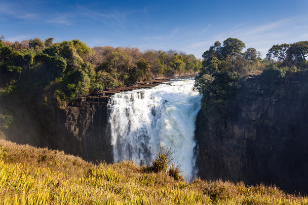 Kilátás nyílik a Victoria Falls Zimbabwében, Afrika - Fotó, kép