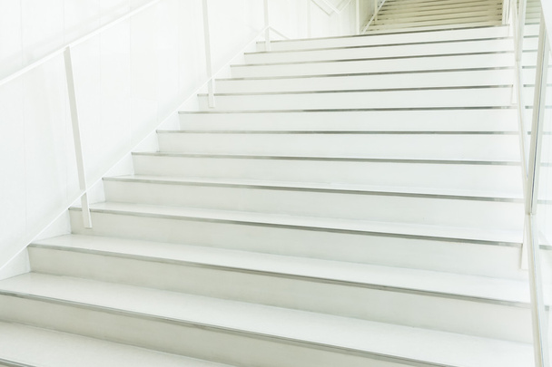 White concrete stairs - Valokuva, kuva